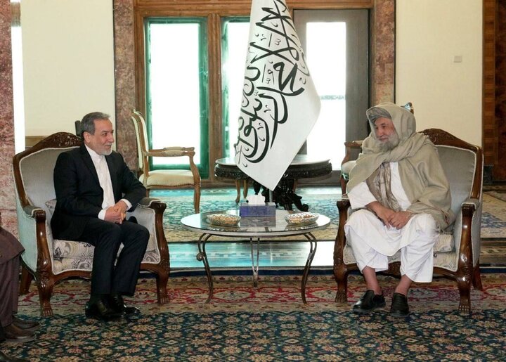 Iran's FM meets Afghanistan's acting PM in Kabul